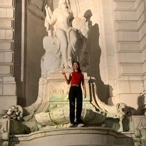 Meet your Posher, Joy